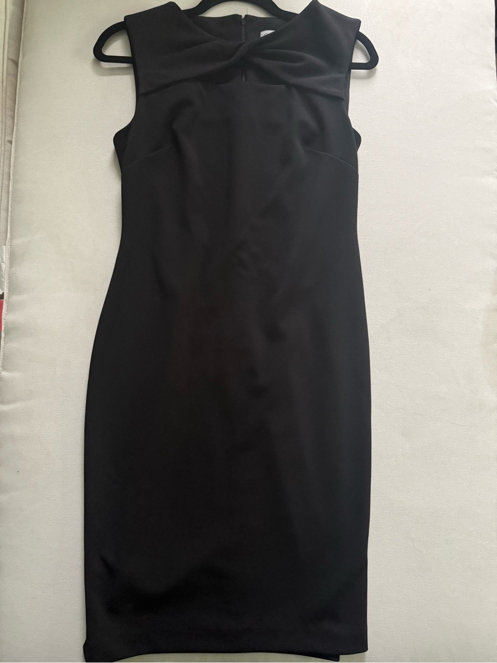 Calvin Klein Black Twist-Neck Sleeveless Sheath Dress